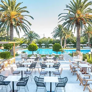 4* Hotell May Beach Hotel